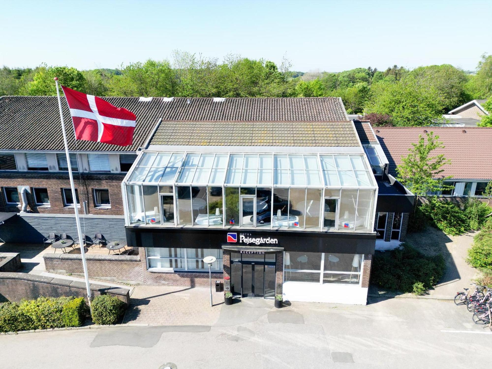 Hotel Pejsegaarden Braedstrup Exterior photo